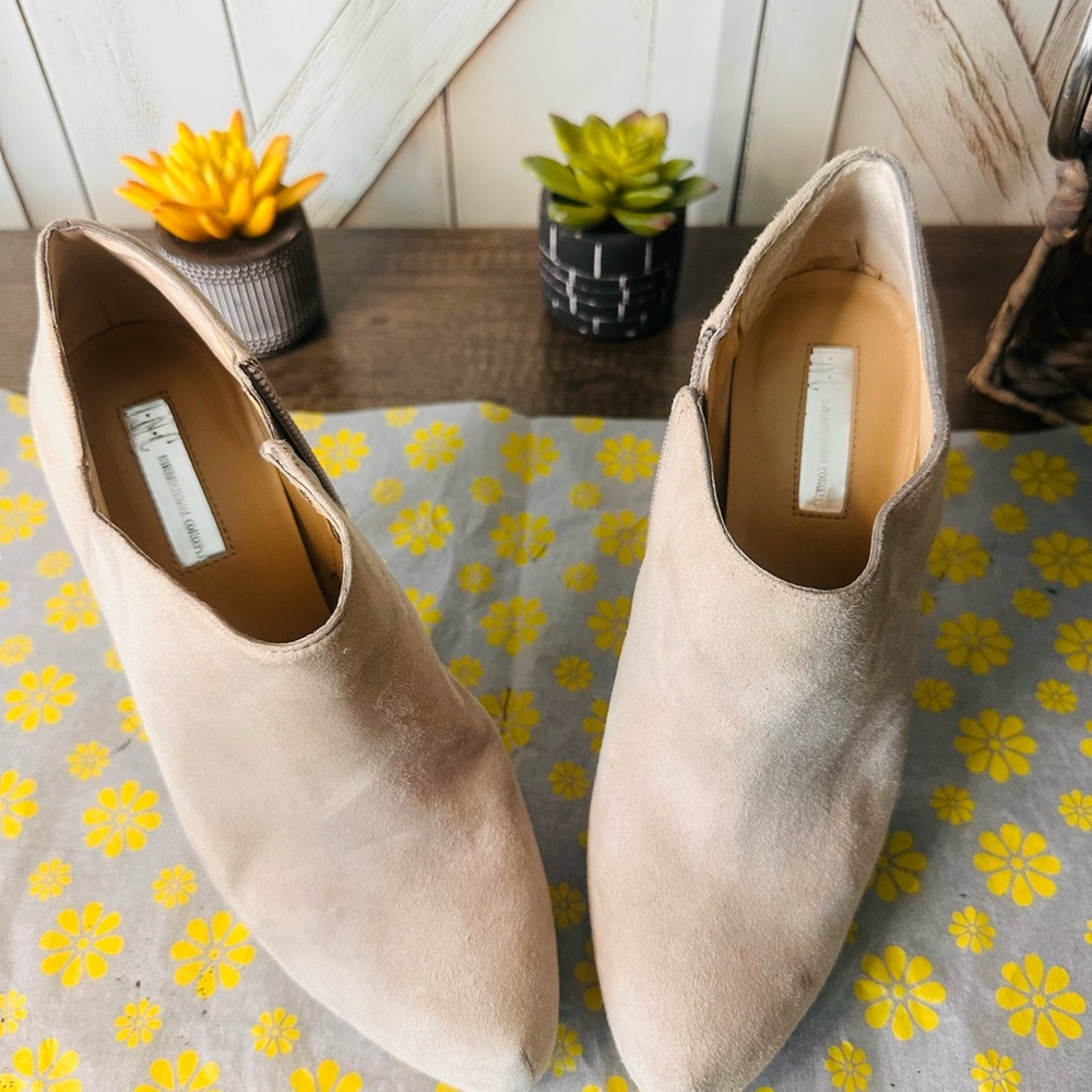BCBGeneration Tan Ankle Booties Suede Minimalist Design